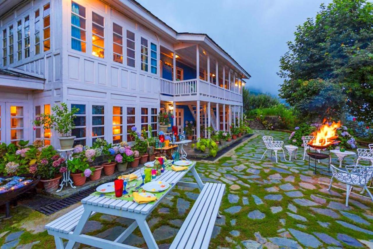 Stayvista At Violet Hill With Bonfire, Gazebo & Hill View Shimla Luaran gambar