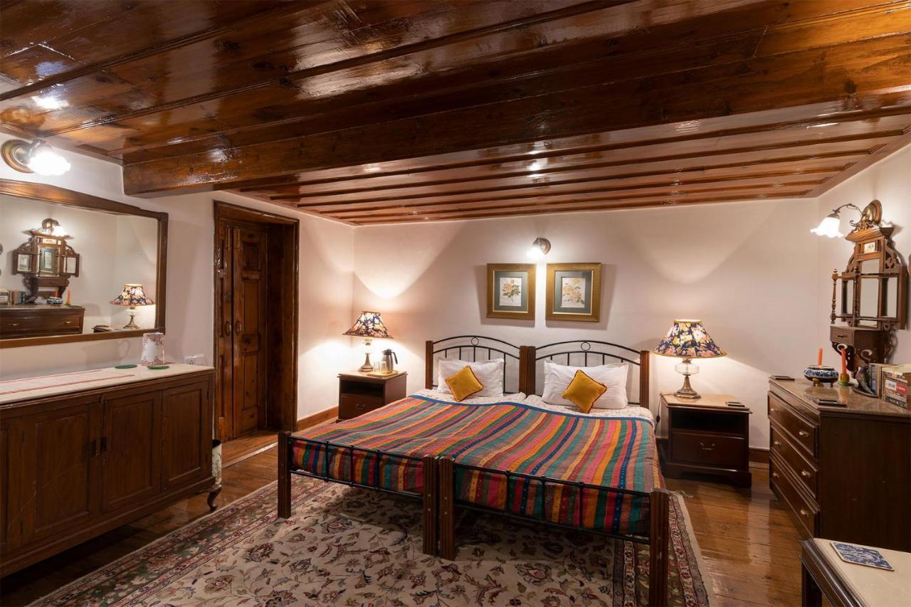 Stayvista At Violet Hill With Bonfire, Gazebo & Hill View Shimla Luaran gambar